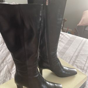 New, Bally black leather boots size 81/2 M